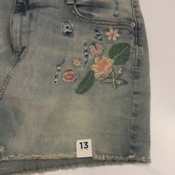 🆕 Arizona Jean Co  Hi - Rise shortie Size 13 - Picture 8 of 9